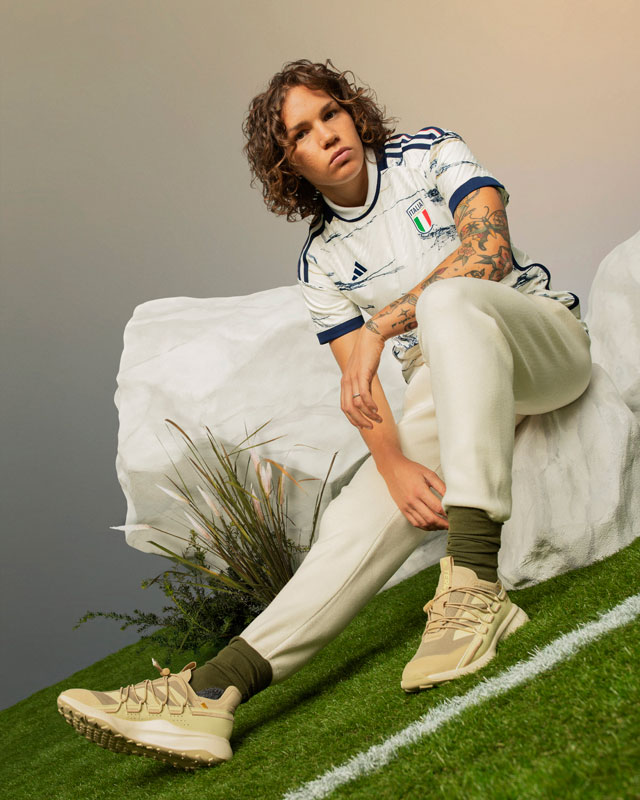 絶賛デザインも！adidas、2023女子W杯「全10チームのユニフォーム」が集結｜写真21