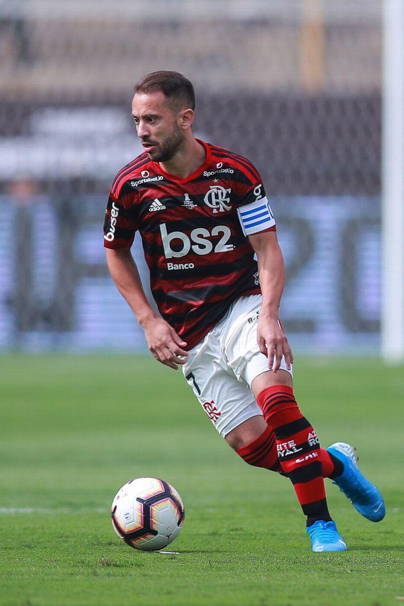 ウイイレ2020「ドリブル最強の右ミッドフィルダー」TOP10｜写真10