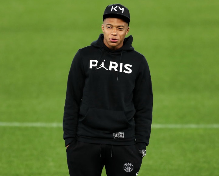 「PSG×ジョーダン」のコラボアイテム、ネイマールやエムバペらが着る！画像で見よう｜写真7