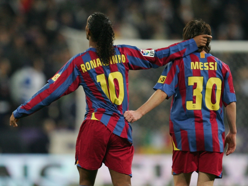 時々ある「シーズン中の背番号変更」…5人のスターとヴィッセル神戸で生まれた1つのレアケース｜写真5