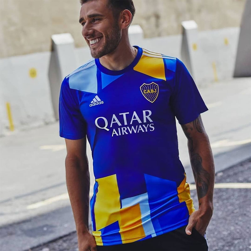 ボカ・ジュニオルス、2021新ユニフォーム発表！デザインは「ど派手な観光スポット」｜写真5