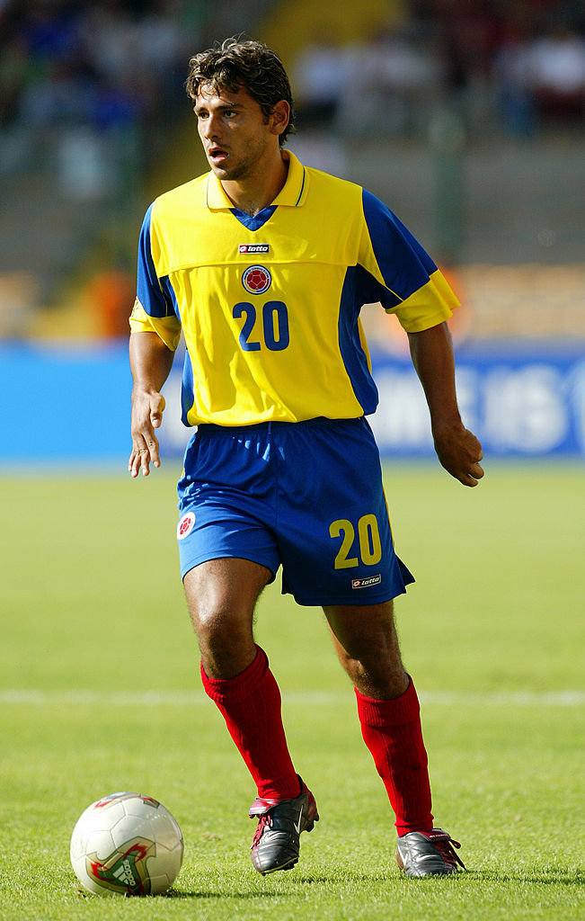 歴史上「最も多くのレッドカードを受けた選手」ベスト5｜写真5