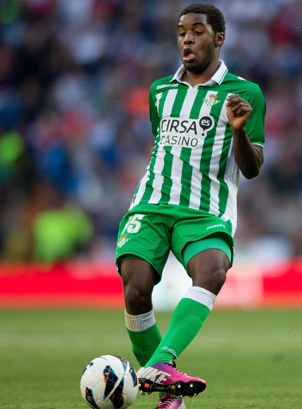 乾貴士の新たなクラブ、ベティスの「20年間分のユニフォーム」をまとめて見る｜写真15