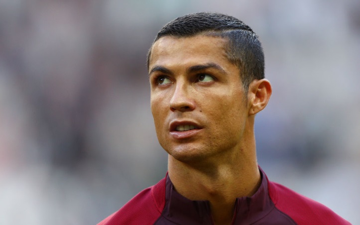 ネイマールにロナウド、宮市亮も！「衝撃の坊主頭になった有名スターとその姿」｜写真12