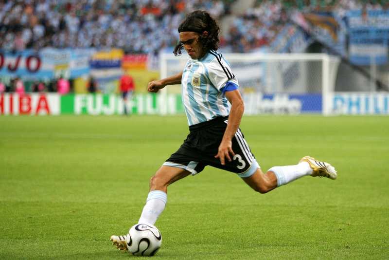 16年前の「メッシがW杯初出場で大爆発した試合」伝説のスタメン11名｜写真5