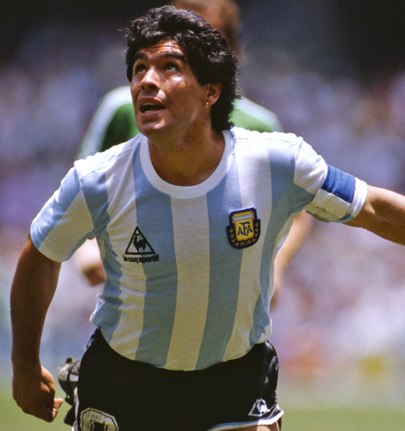 マラドーナ、代表とクラブで忘れられない「12のユニフォーム姿」｜写真9