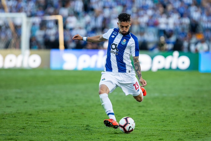 今季の欧州で活躍した「現代的なクロスの名手」5人｜写真4