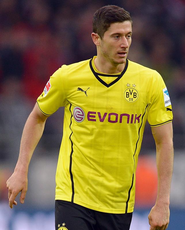 現役Jリーガーも多数！「10年前のブンデスリーガ」順位とユニはこうだった｜写真17