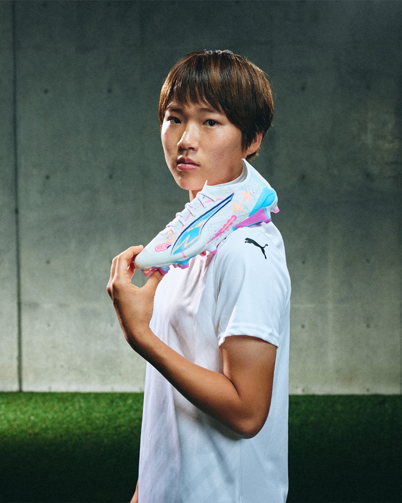 なでしこ浜野まいかもモデルに！PUMAからポップな限定スパイク「ボリュームアップパック」が登場｜写真2