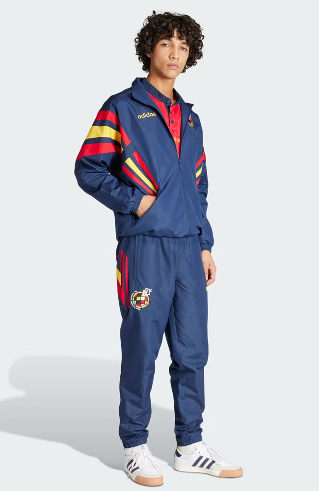 アディダス本気すぎ！『adidas Originals』からスペインとドイツの「1996復刻版」登場　その再現力が凄まじすぎる｜写真15