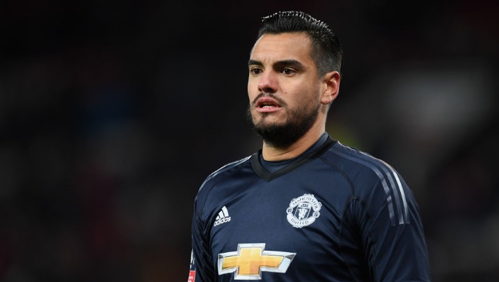 「ベンチじゃ勿体ない！レギュラーでプレーすべき4人の控えGK」｜写真2