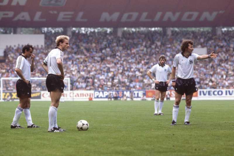 サウジ、すごい！W杯の歴史上「最強の番狂わせ試合」ベスト10｜写真14