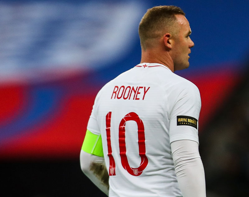 イングランド代表「ルーニー代表引退ユニフォーム」を徹底的に詳しく見る｜写真5