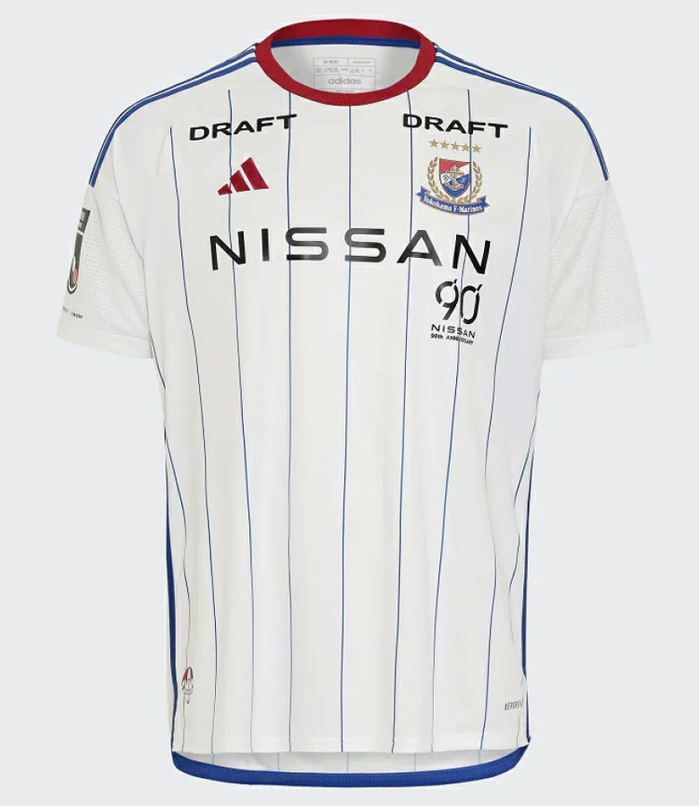 横浜F・マリノスが2024新ユニフォームを発表！胸の『NISSAN』は90周年記念ロゴ入りに｜写真4