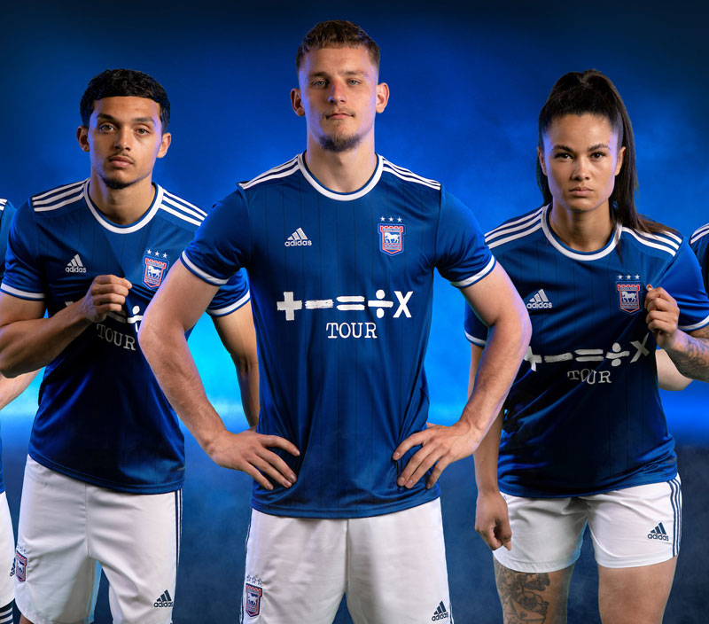 変わらないで！イングランド「古き良きエンブレムのユニフォーム」10選｜写真10