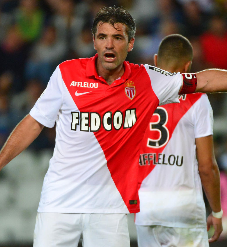 最高に縁起が良さそうな「紅白のユニフォーム」7選｜写真4