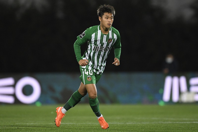 いつ呼ぶの？欧州でプレーする日本代表「未経験」の6名｜写真4