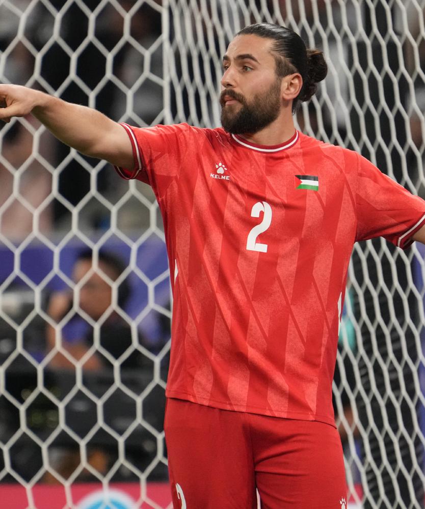 アジアカップの16強が決定！全16チームの「ユニフォームと色」はこうなった｜写真8