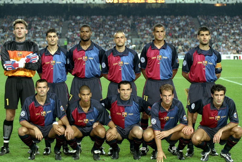 バルセロナ、NIKEの「最高にかっこいいユニフォーム」10選｜写真11