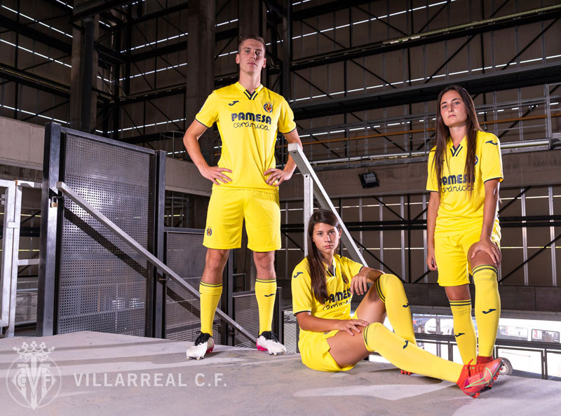 ビジャレアル、21-22新ユニフォーム！NEWキットで久々のCLへ｜写真5