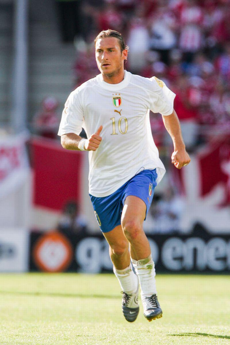 90年代以降の「イタリア代表ファンタジスタ」TOP10｜写真8