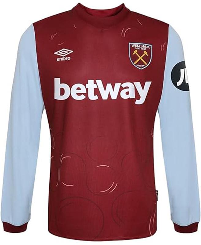 復活の兆し！？今季のプレミアリーグで「長袖ユニフォーム」を発売した7つのチーム｜写真3