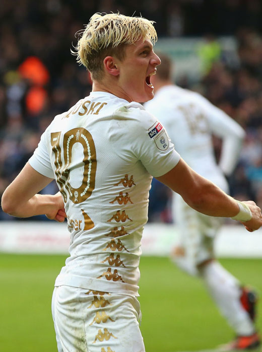 リーズ・ユナイテッド、クラシック＆スタイリッシュな2017‐18ユニフォーム｜写真3