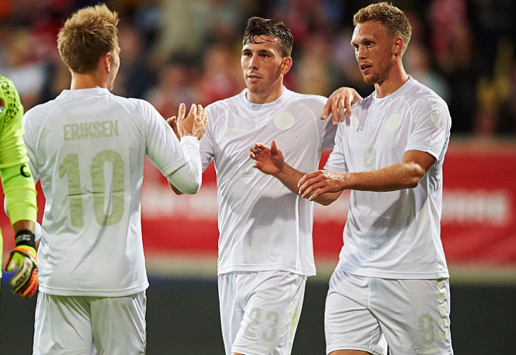 日本代表も！デザインが最高に美しい各国代表の記念限定ユニフォームBEST5｜写真11