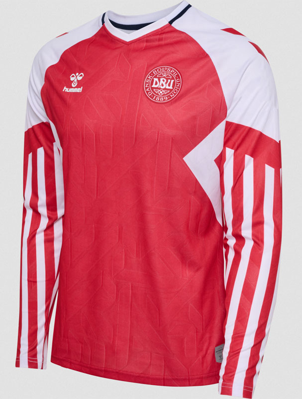 デンマーク代表、2023新ユニフォーム発表！W杯ユニは「たった半年で終了」に｜写真4