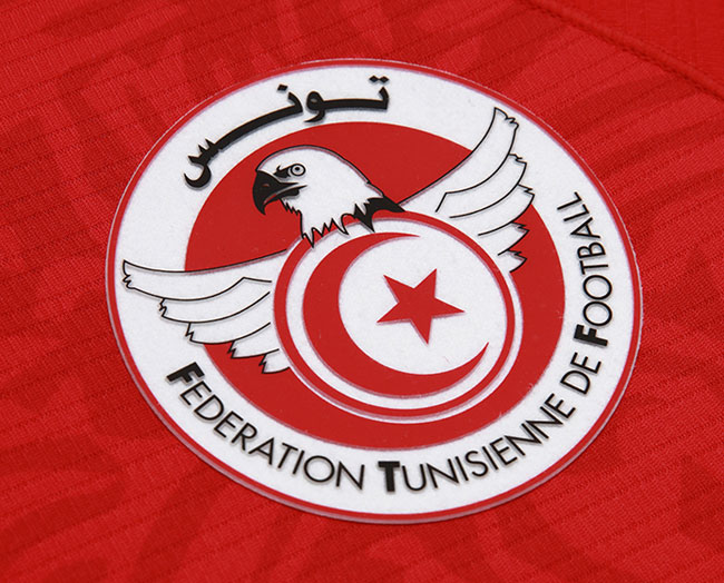 チュニジア代表、「天才将軍の鎧」を描いたカタールW杯の新ユニフォームを発表！｜写真7