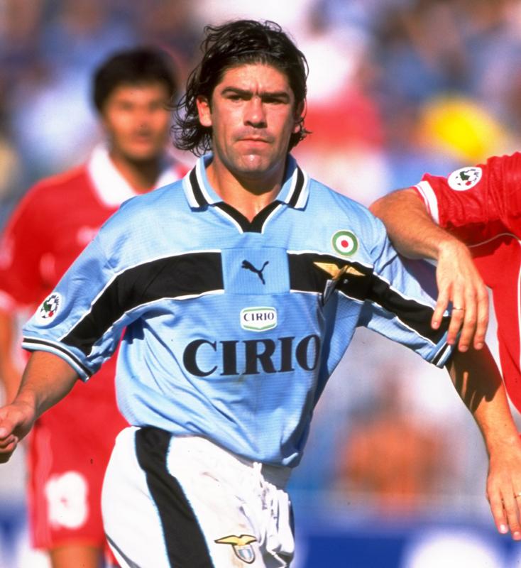 懐かしいぞ！セリエA、98-99シーズンの「郷愁を誘うユニフォーム」8選｜写真2