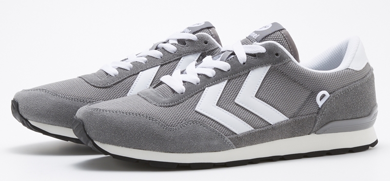 サッカーの“色”に合うスニーカーってどれくらいある？『Hummel』で調べてみた｜写真13