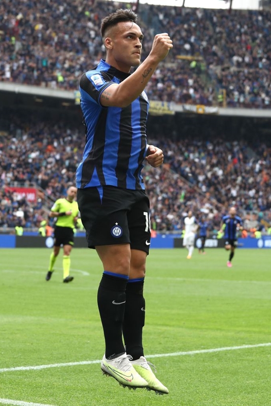 ベンゼマ！ハーランド！CL4強クラブ、ポジション別で見る着用スパイクの傾向（ストライカー編）｜写真10