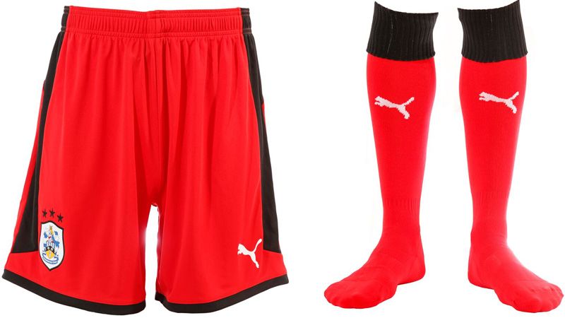 ハダーズフィールド・タウン、45年ぶりの1部を戦う2017-18ユニフォーム！｜写真11