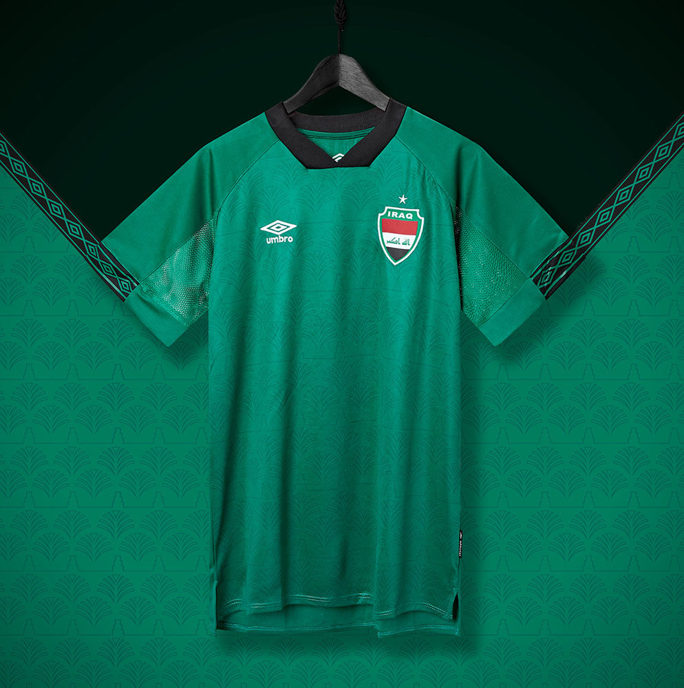 日本戦のイラク代表、たぶん誰も知らないユニフォーム“こぼれ話”「謎すぎるユニ色」「ファッションブランドと契約」｜写真4