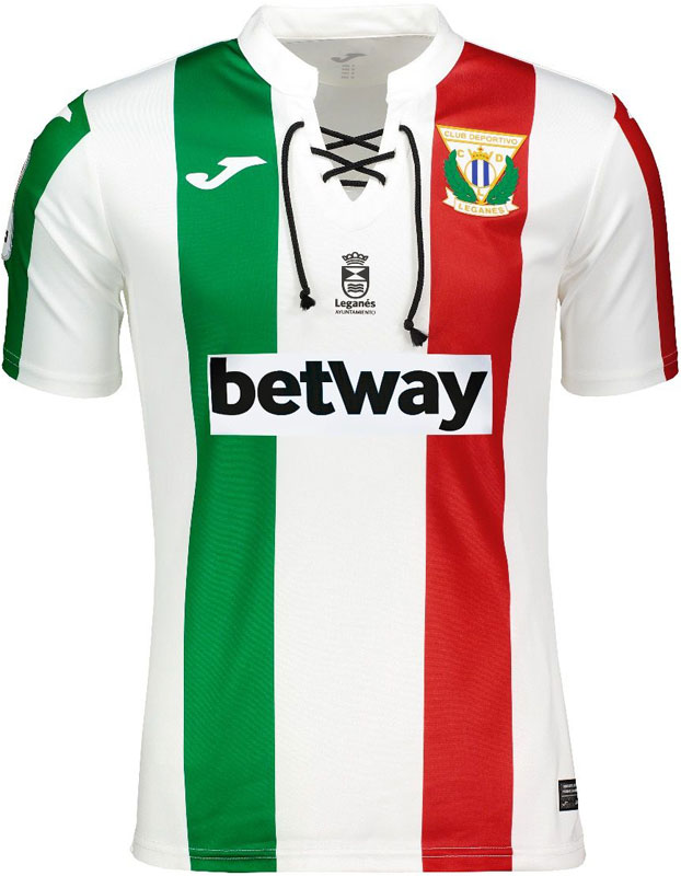 レガネス、2018-19新ユニフォームが登場！今季も「女性への暴力反対」を訴える｜写真5