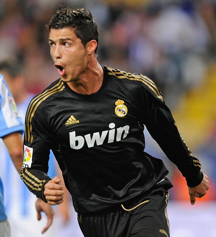 レアル・マドリー、「歴代最強のブラック・デザイン」7選｜写真3