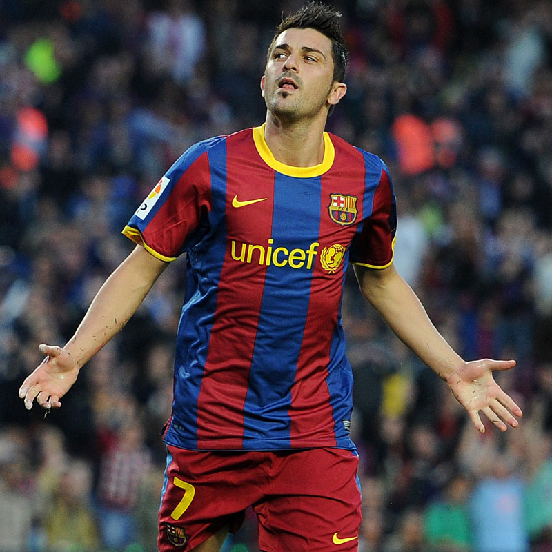 神戸移籍のダビド・ビジャ、「177ゴールを決めた名門時代」のユニフォーム｜写真10