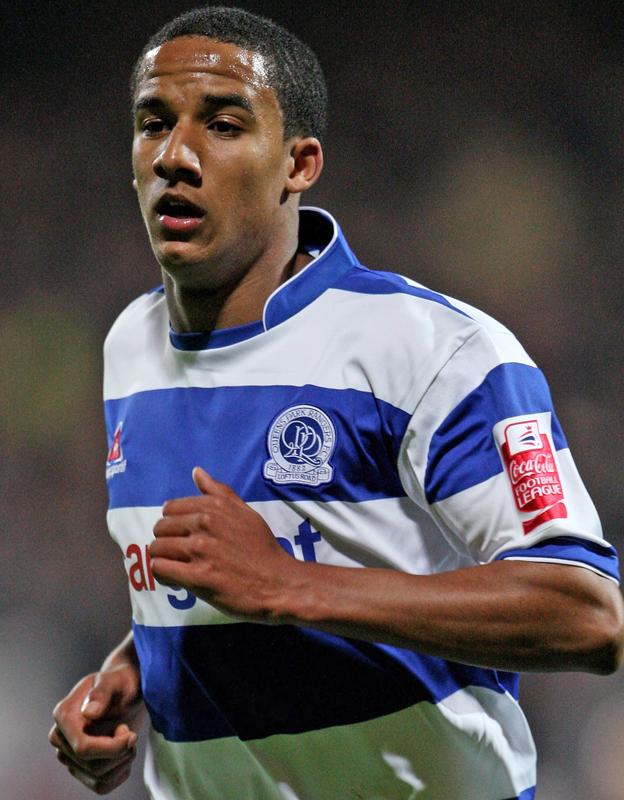 エンブレムの新デザインが「かなり嫌われた」8つのチーム｜写真4