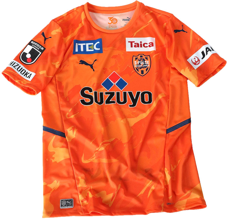 独断と偏見で選ぶ！2022年のJ1「最高にかっこいいユニフォーム」10選｜写真5