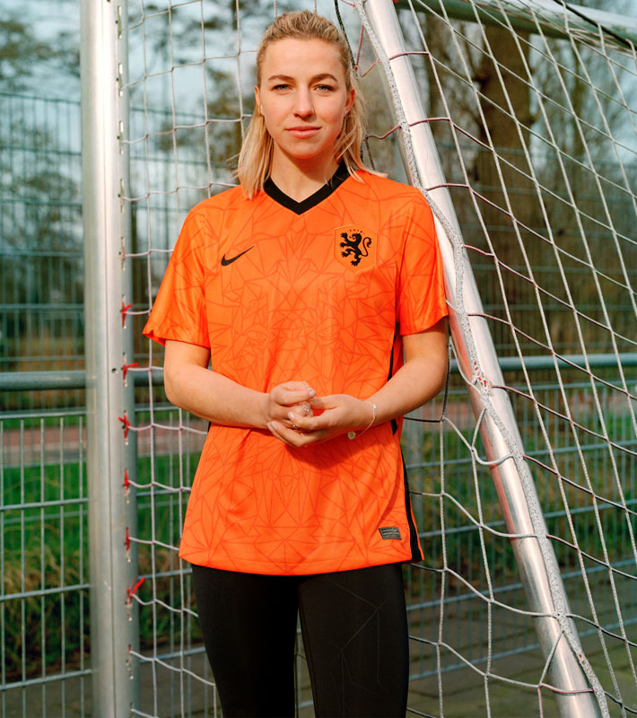 オランダ代表、「ライオン顔」のEURO2020新ユニフォームを発表！｜写真6