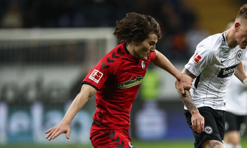 バルセロナ、ウンティティの後釜に獲得すべき5名のDF｜写真2