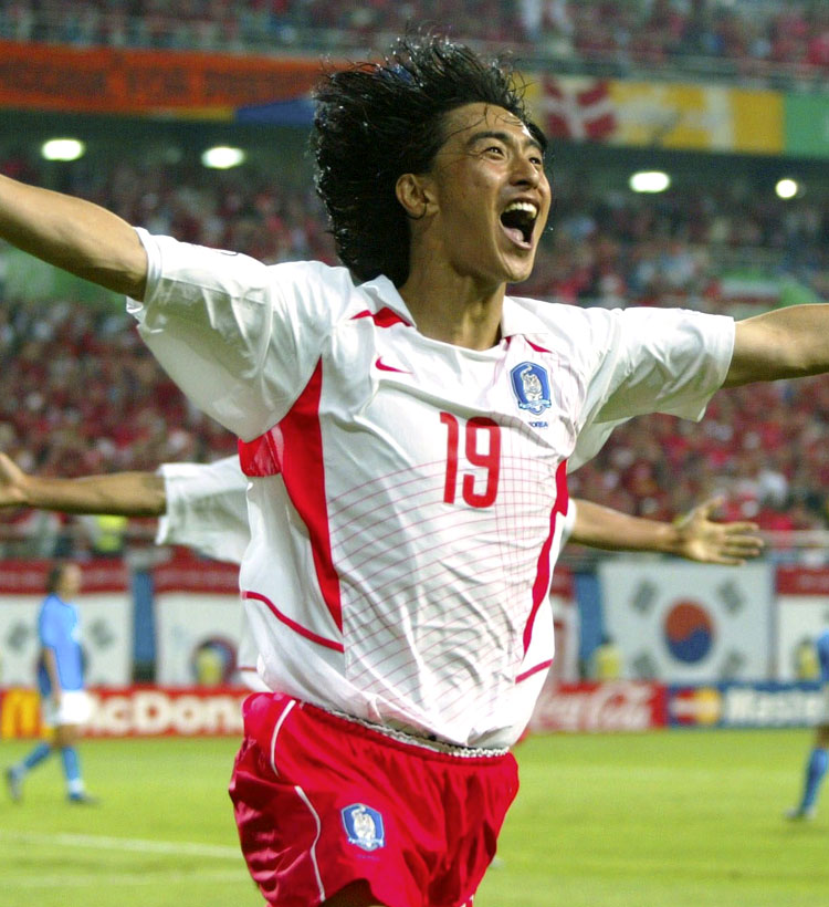 日本と対戦！韓国代表、最高に「強そうで嫌なユニフォーム」5選｜写真9