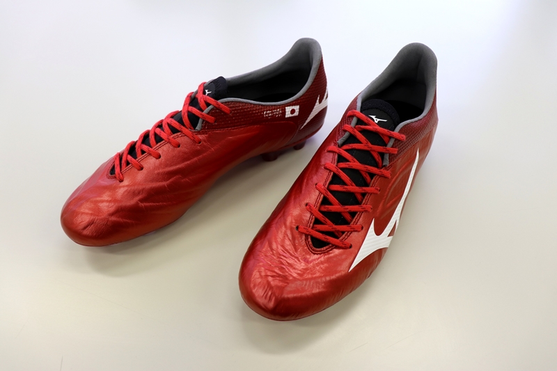 MIZUNOのスパイク、本田着用モデルはやっぱり特別仕様！その理由が胸アツ｜写真11