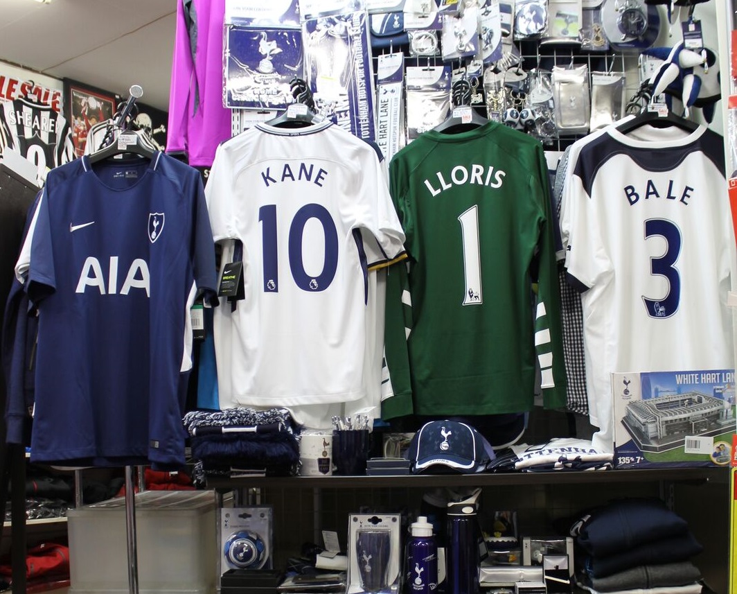 【Playback!】サッカーグッズの聖地で売れる本当に人気なチーム５選｜写真8
