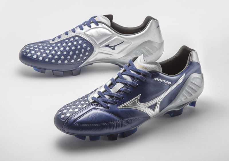 MIZUNOのスパイク、本田着用モデルはやっぱり特別仕様！その理由が胸アツ｜写真8