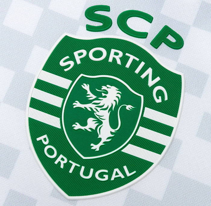 守田英正が所属！名門スポルティング、2022-23新作ユニフォームをまとめて見る｜写真9