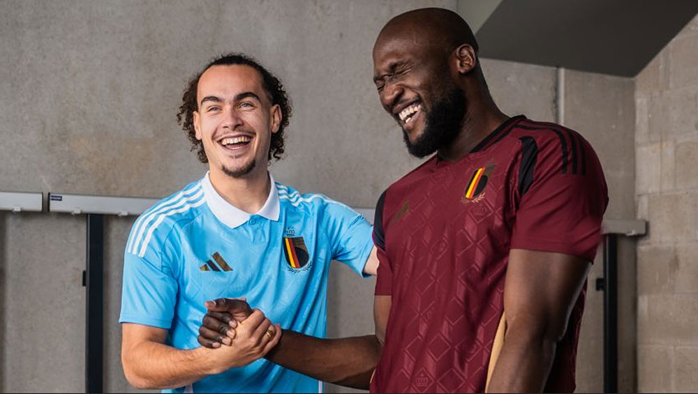 ベルギー代表のEURO2024新ユニフォームが登場！水色アウェイは漫画『タンタンの冒険』デザイン｜写真9