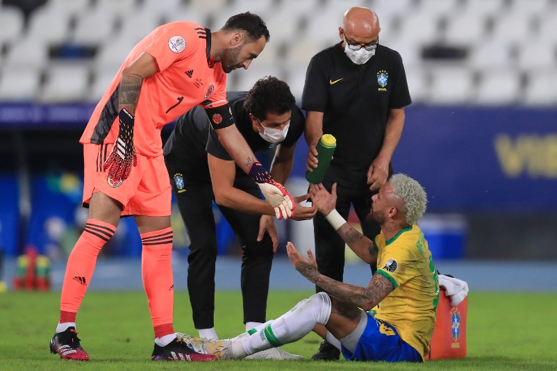 1位は日本人！30歳ネイマールが最もゴールを奪ってきた現役GK11人｜写真7