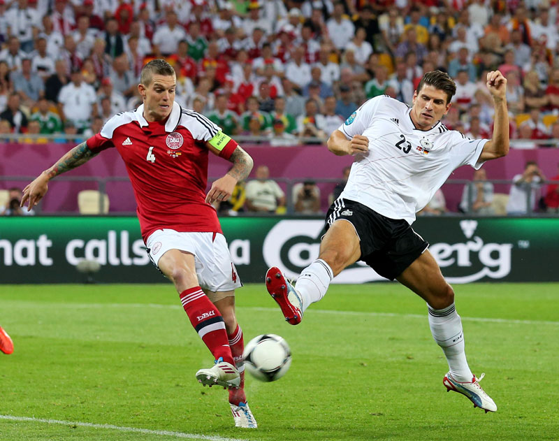 デンマーク代表、“奇跡の優勝”20周年記念！「EURO2012」ユニフォーム｜写真4